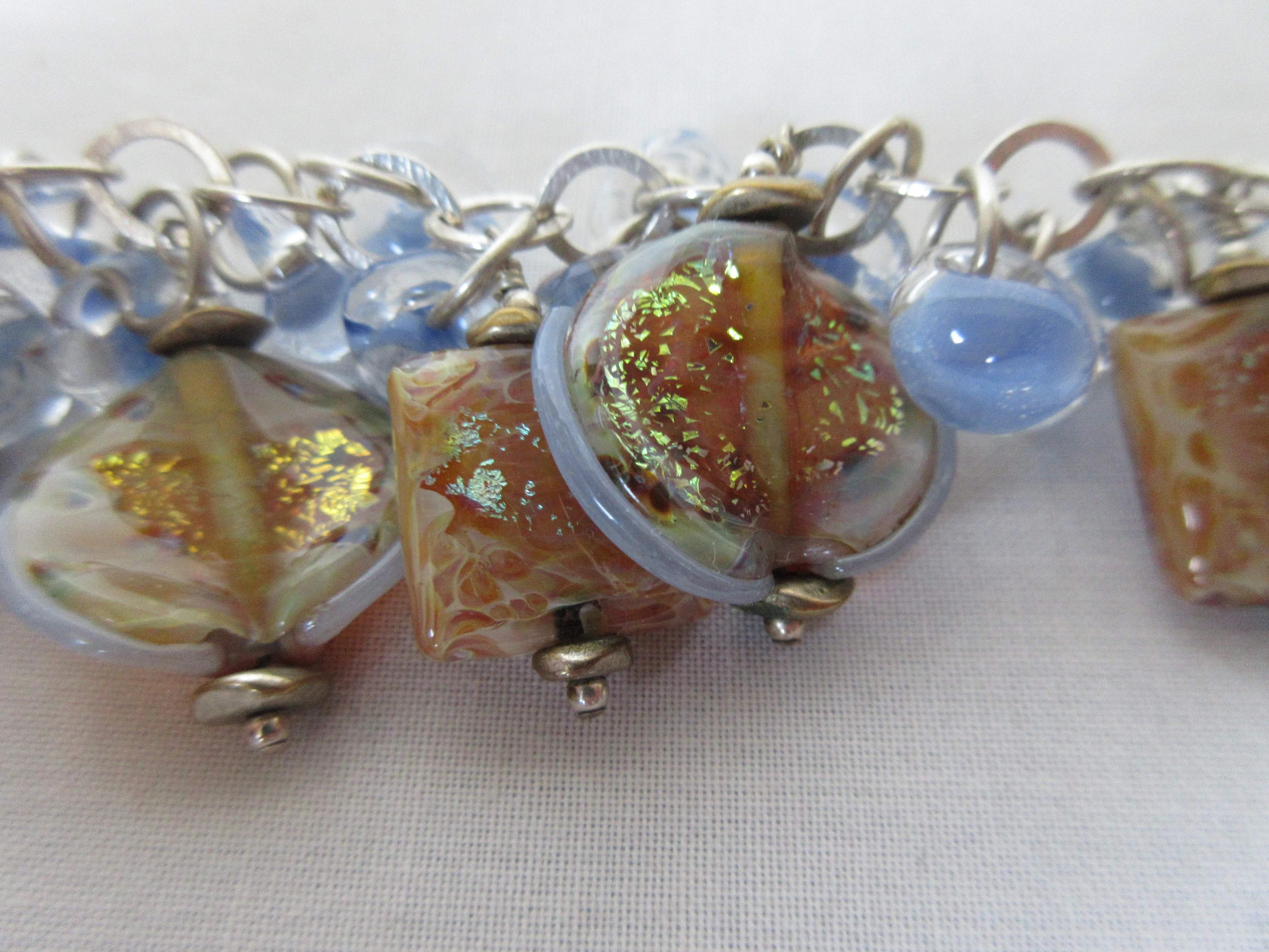 20A17 -Blue Resin & Cat Eye Bracelet